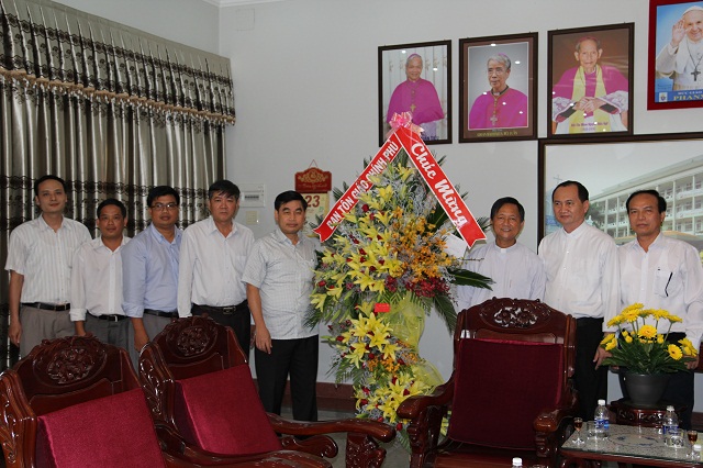 Vice – Chairman of the Government Committee for Religious Affairs visits Long Xuyen diocese